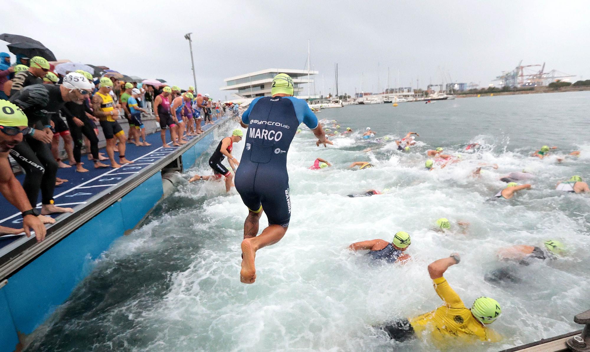 Las imágenes del Triatlon de Valencia en la distancia olímpica