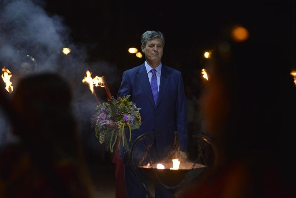 Encendido del Fuego Sagrado y pregón de la alcaldesa de Cartagena