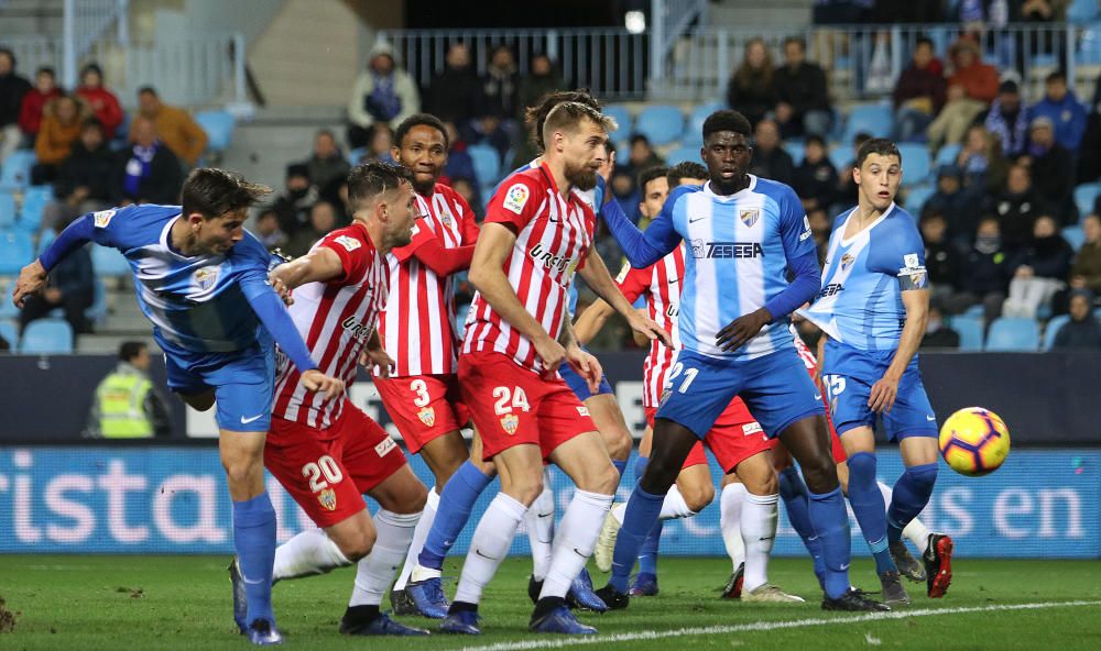 El conjunto blanquiazul regaló dos puntos en el último suspiro tras el tanto de Luis Rioja, que igualó el gol inicial de Adrián