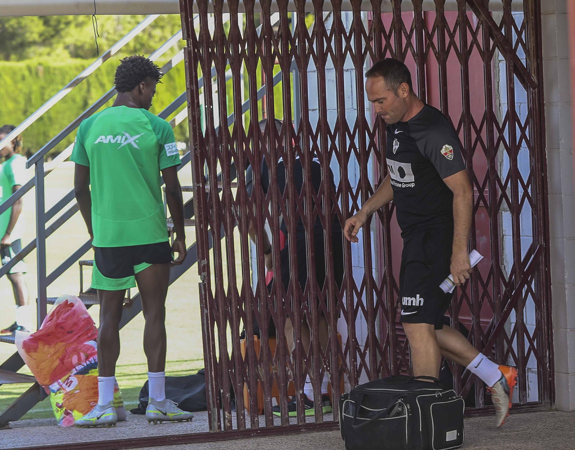 Gallego y Nino comienzan a preparar al Elche pensando en el Mallorca