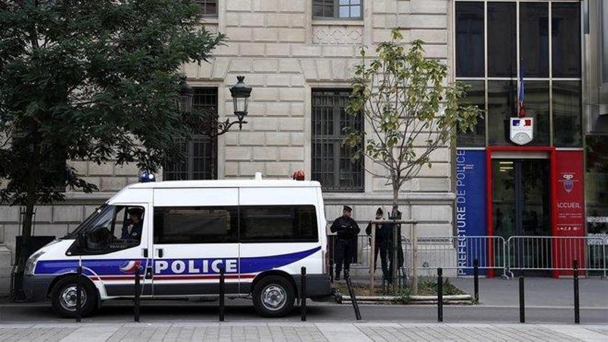 Un policía mata a cuatro compañeros en la Comisaría central de París