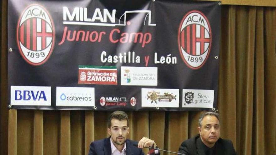 Kiko Vegas expone la filosofía del AC Milan como modelo de formación