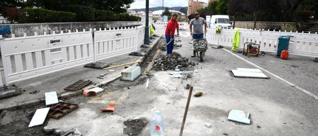 Desarrollo de las obras para convertir una parte de la calle Reina Victoria en una “skatepraza”. |   // G. SANTOS