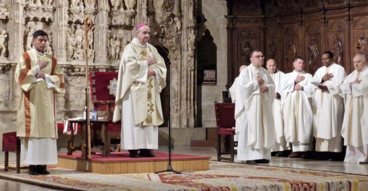 El padre Pedro Aguado Cuesta ofició la eucaristía.