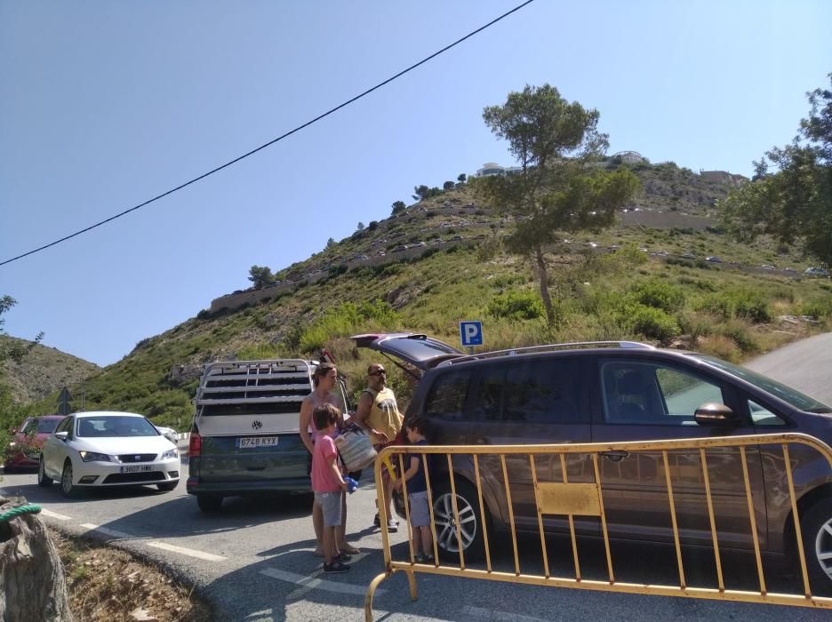 Playas masificadas en Xàbia y Benitatxell por el festivo de San Juan en la Comunidad Valenciana