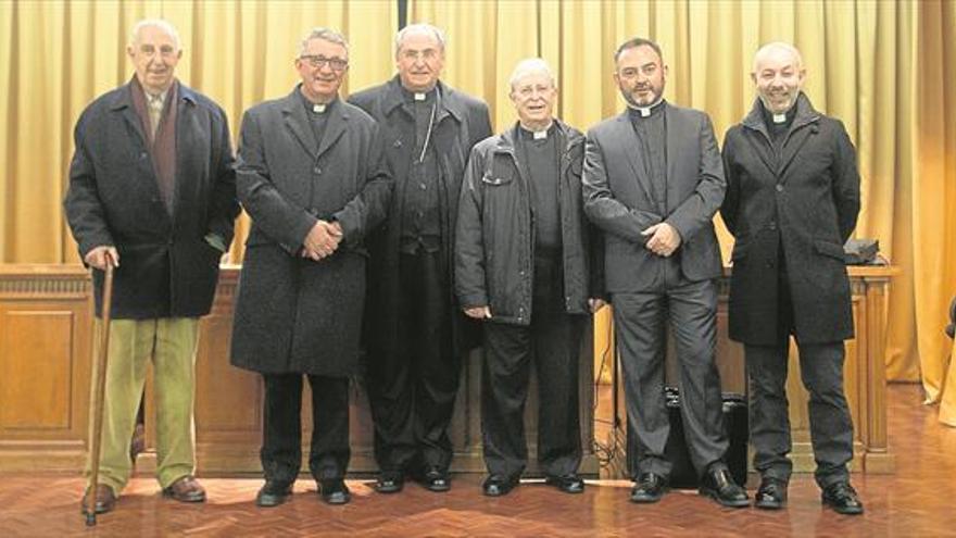 Bodas de oro y plata de 7 sacerdotes pacenses