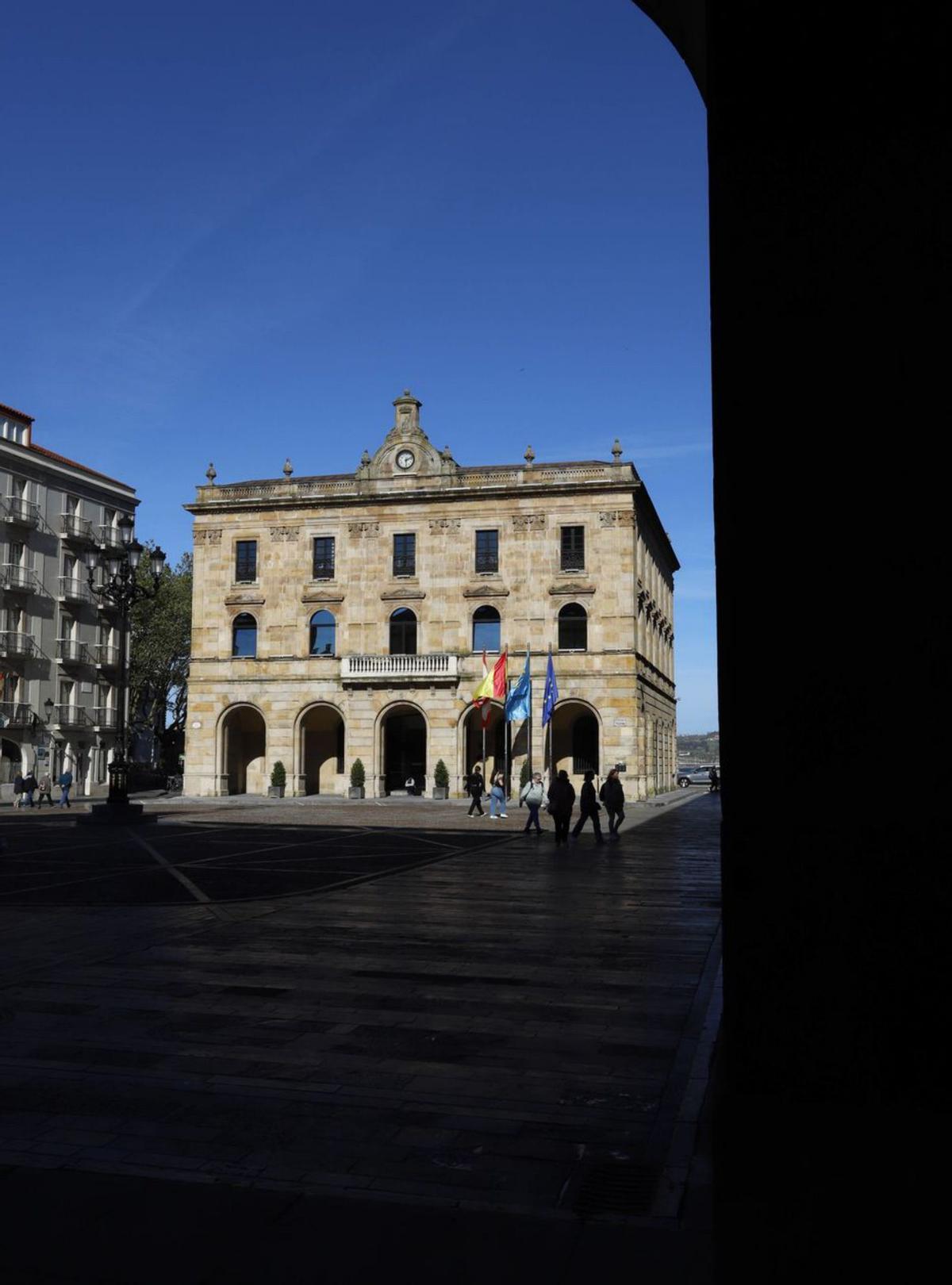 Vista del Ayuntamiento de Gijón.