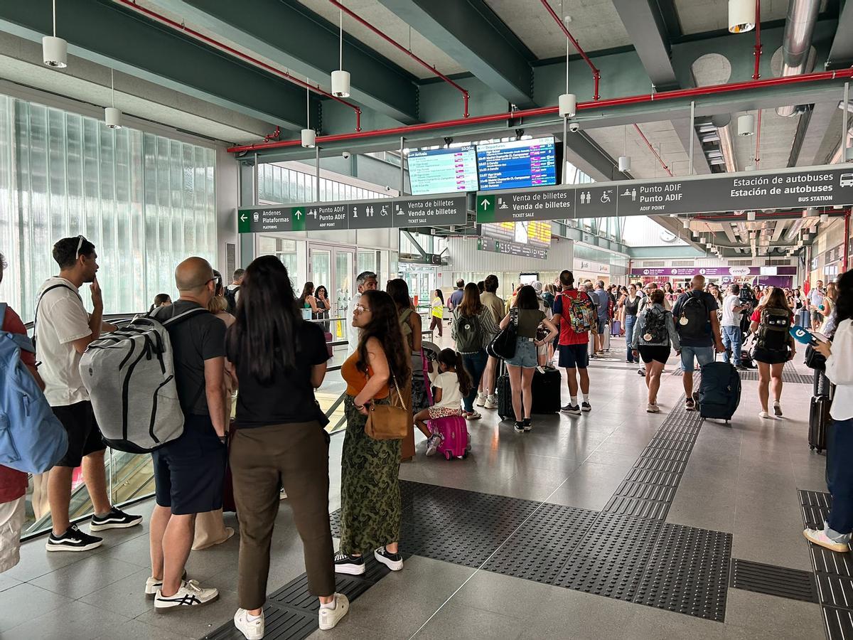 La circulación ferroviaria entre Galicia y Madrid se reestablece con normalidad: "Hemos llegado a Santiago sin incidencias ni retrasos"