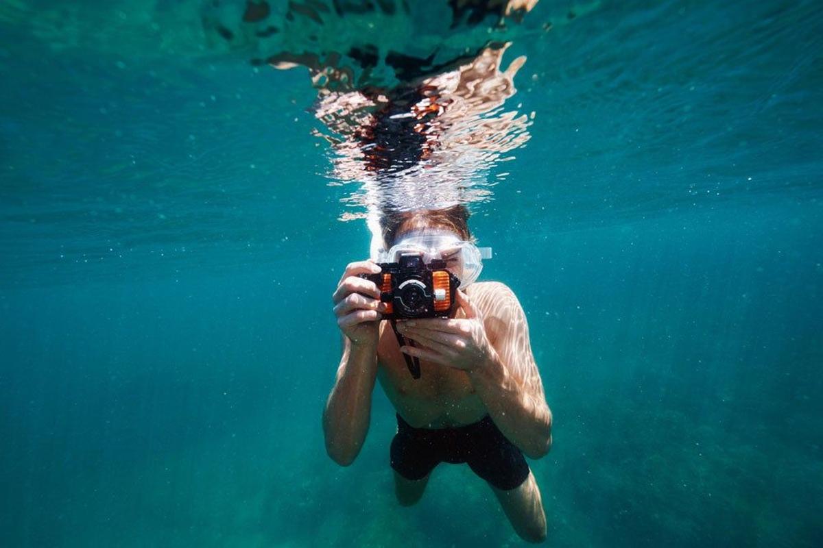 Una cámara subacuática