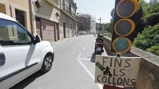 Queixes dels veïns de la Vall de Sant Daniel pel tall del carrer durant gairebé un any