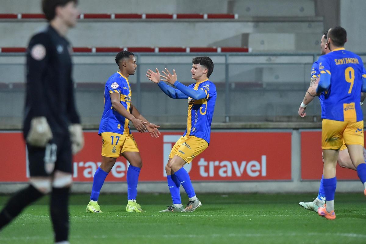 Imágenes del encuentro ente el Bilbao Athletic y el Real Avilés