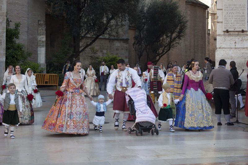 Comisiones falleras que han desfilado hasta las 18:00 horas.