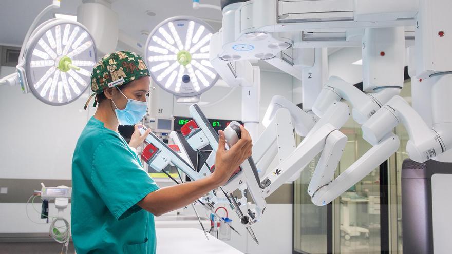 Clínica Rotger supera las 50 intervenciones quirúrgicas con el robot Da Vinci Xi