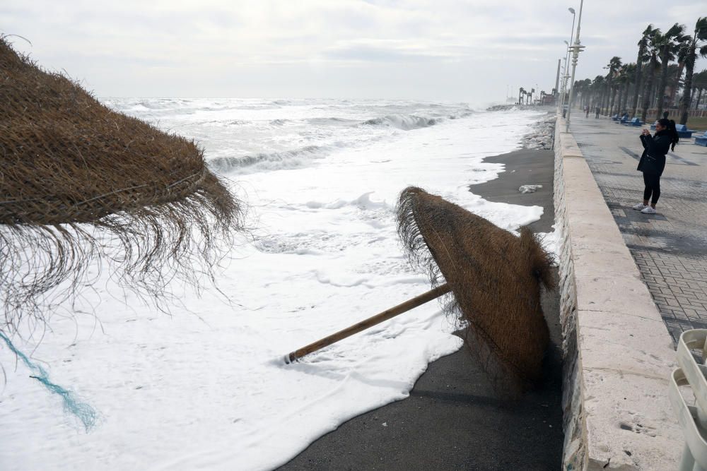 Temporal de viento y lluvia en Málaga