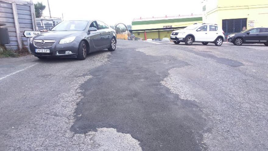 Vías y Obras rebachea calles y zonas de acceso de Marpequeña Alta y Callejón del Castillo