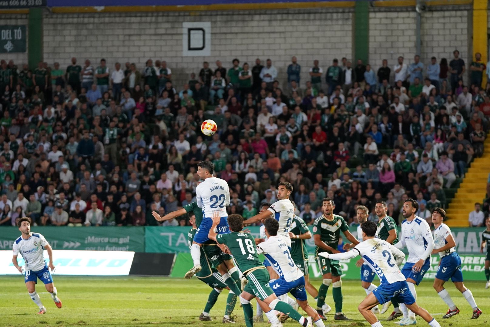 Las imágenes del Cacereño-Tenerife