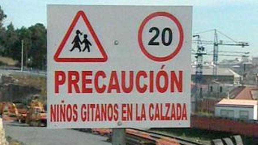 &quot;Precaución, niños gitanos en la calzada&quot;