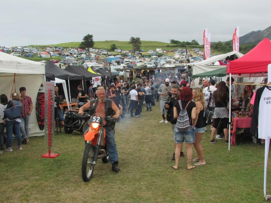 Motorbeach Fest en la playa de La Espasa