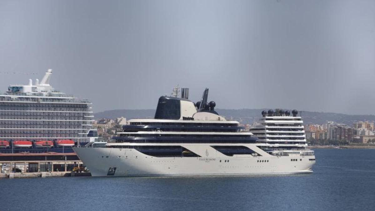 LOCAL. CRUCERO FOUR SEASONS
