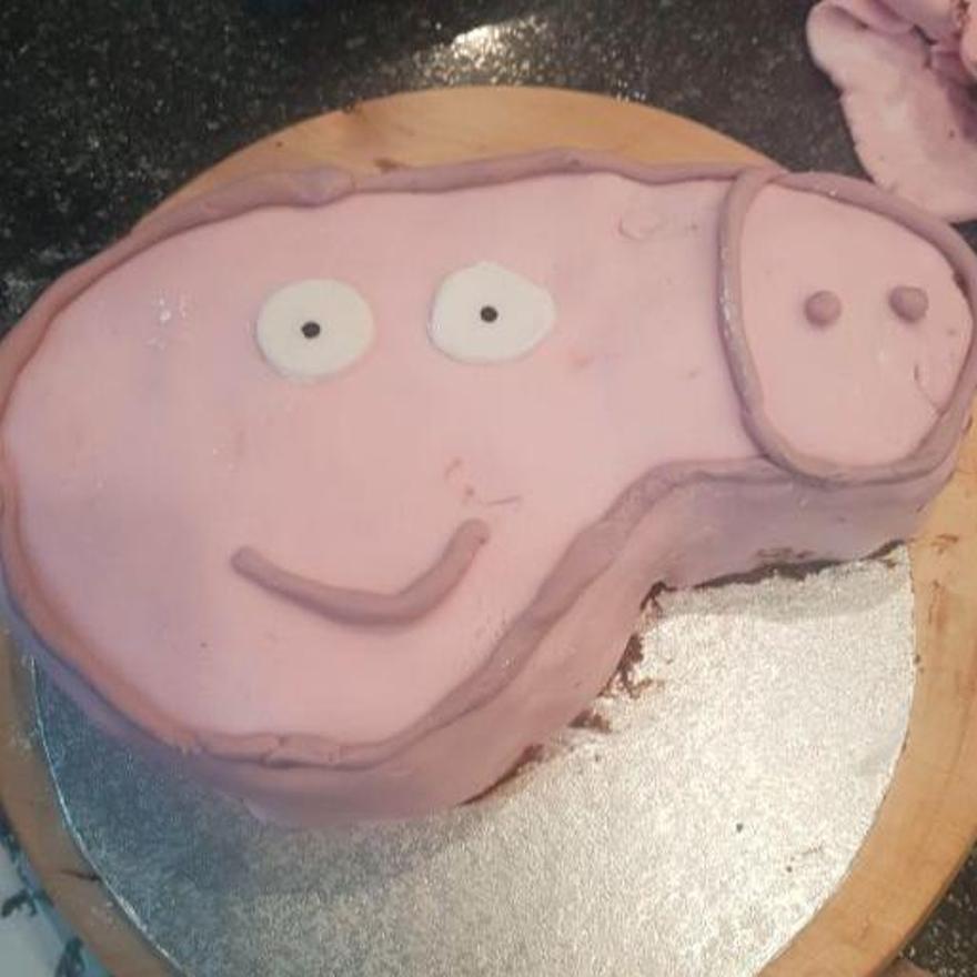 El pastel de Peppa Pig que pasa del horario infantil al de adultos