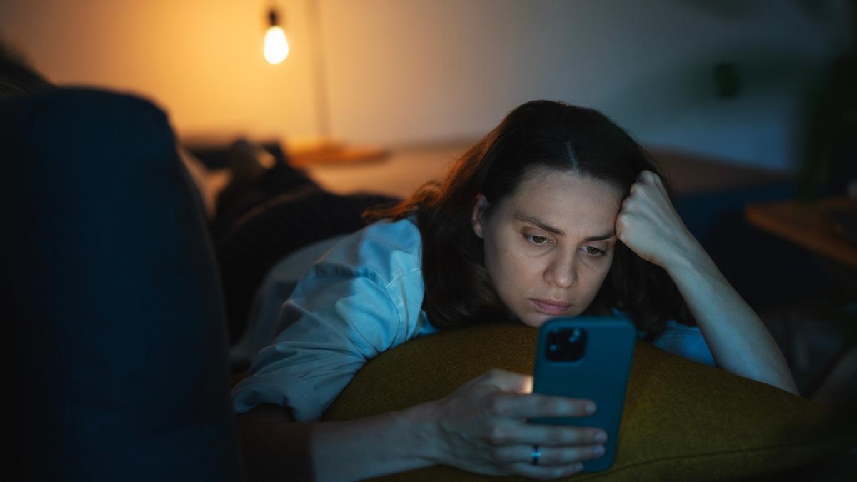 Adicción a las pantallas: ¿Cuándo el uso intenso se convierte en un problema?