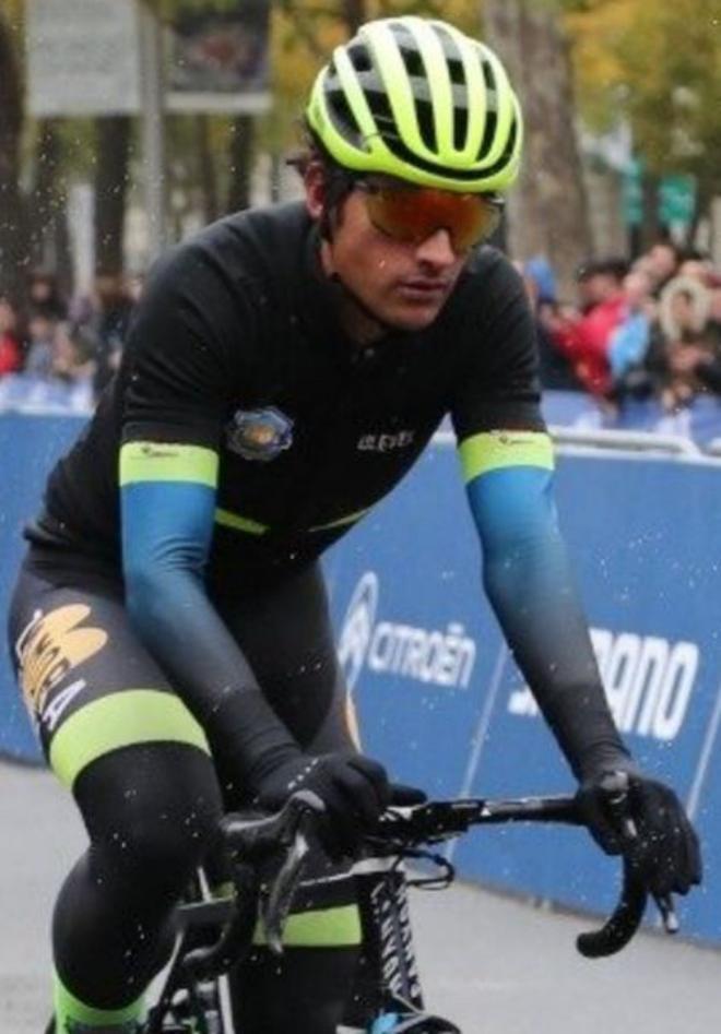 El ciclista del Globalia Zamora Enamora Jorge Gálvez se codea con Pogacar en Madrid