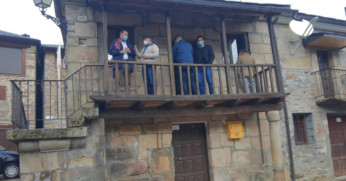 Reunión en el Ayuntamiento de Porto