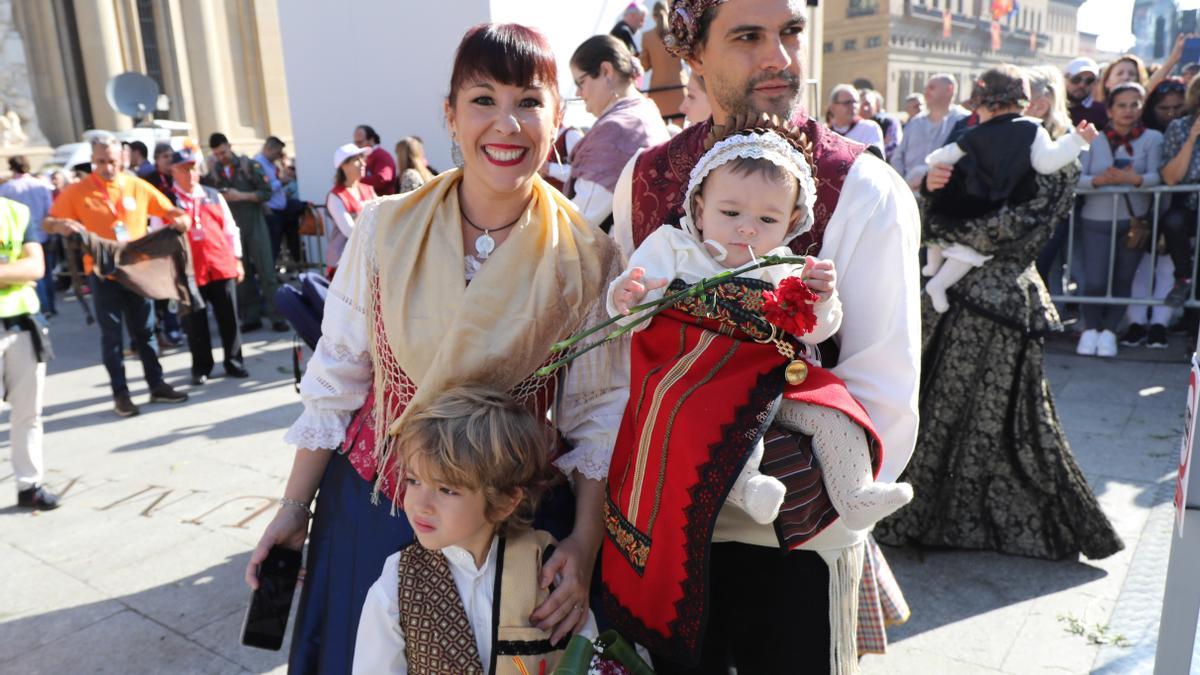 FIESTAS DEL PILAR 2022. OFRENDA DE FLORES .