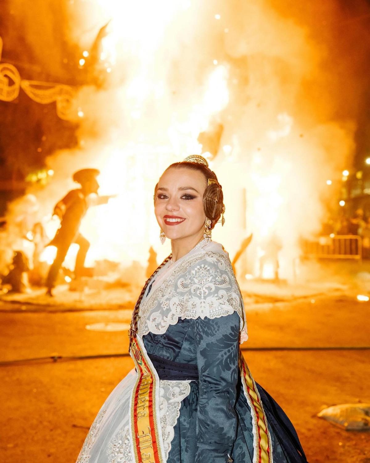 Raquel, en la cremà de su falla