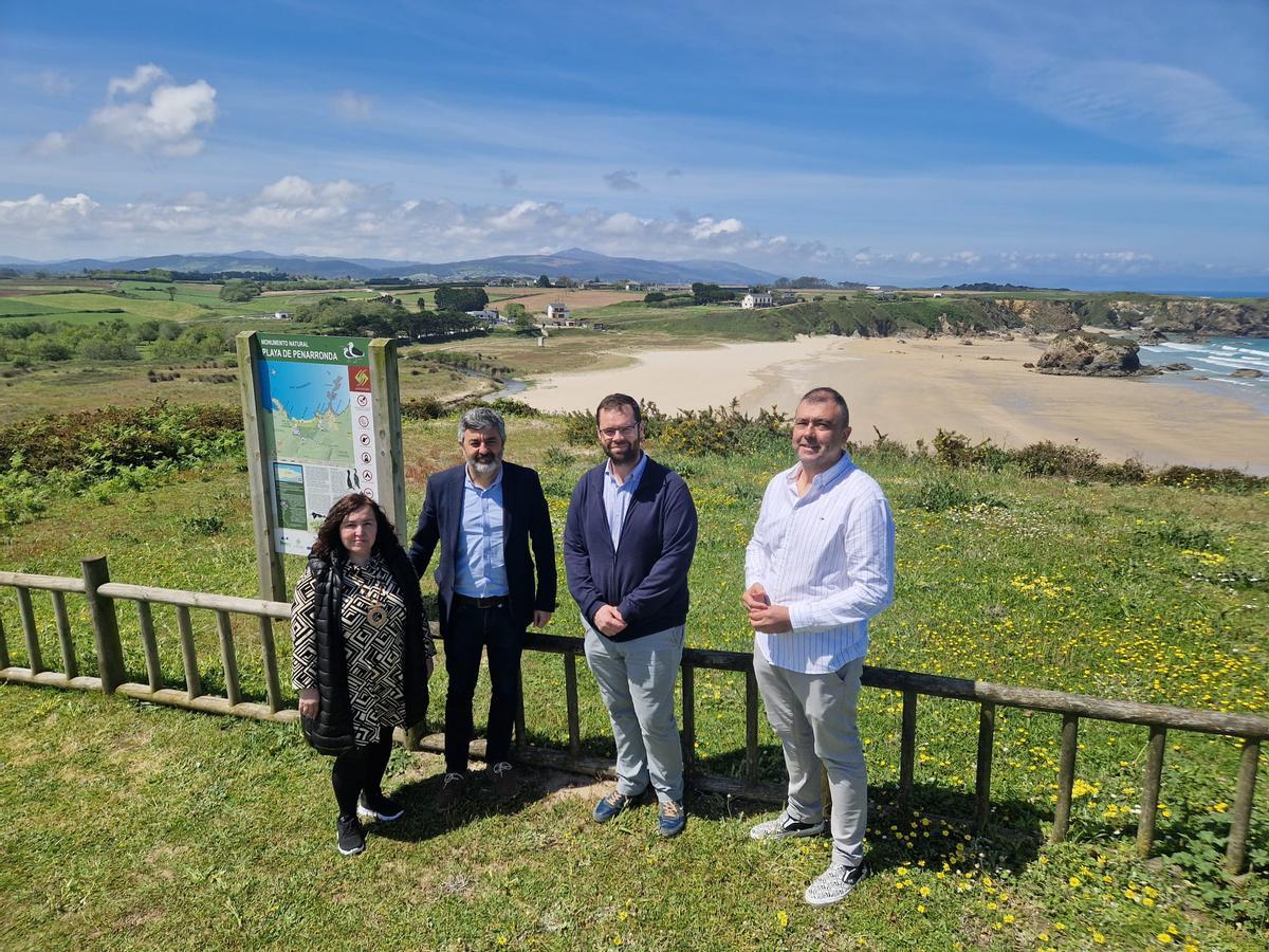 La visita a la playa de Penarronda.