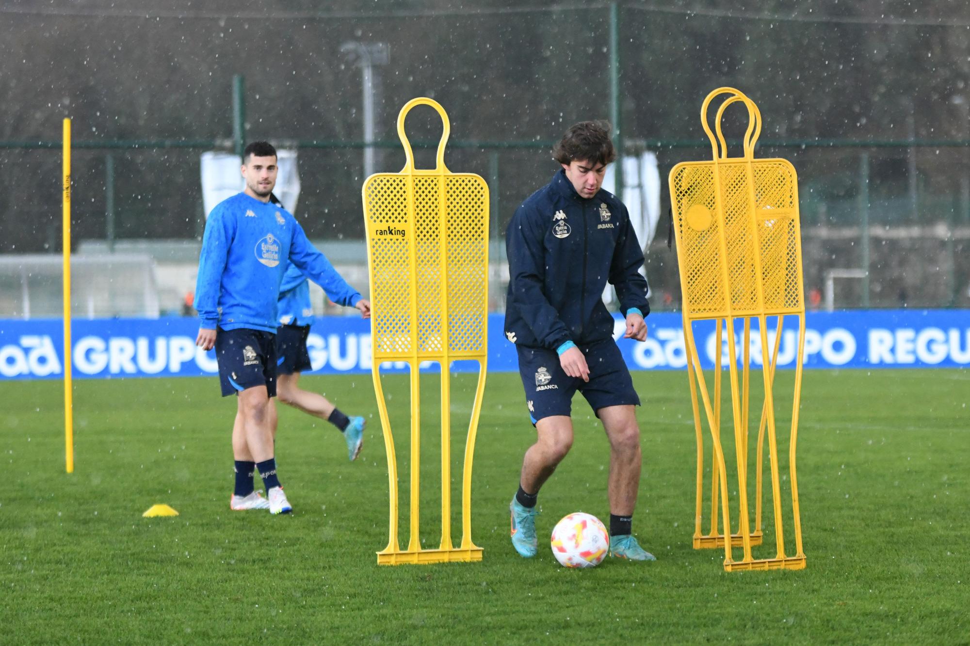 El Dépor entrena para recibir al Rayo Majadahonda