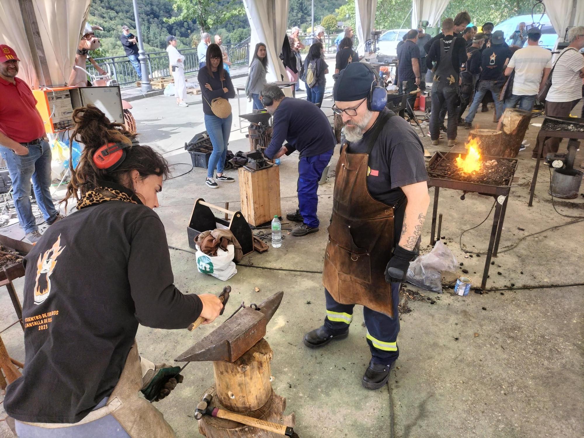 En imágenes: Santa Eulalia de Oscos encuentra a hilanderas y herreros