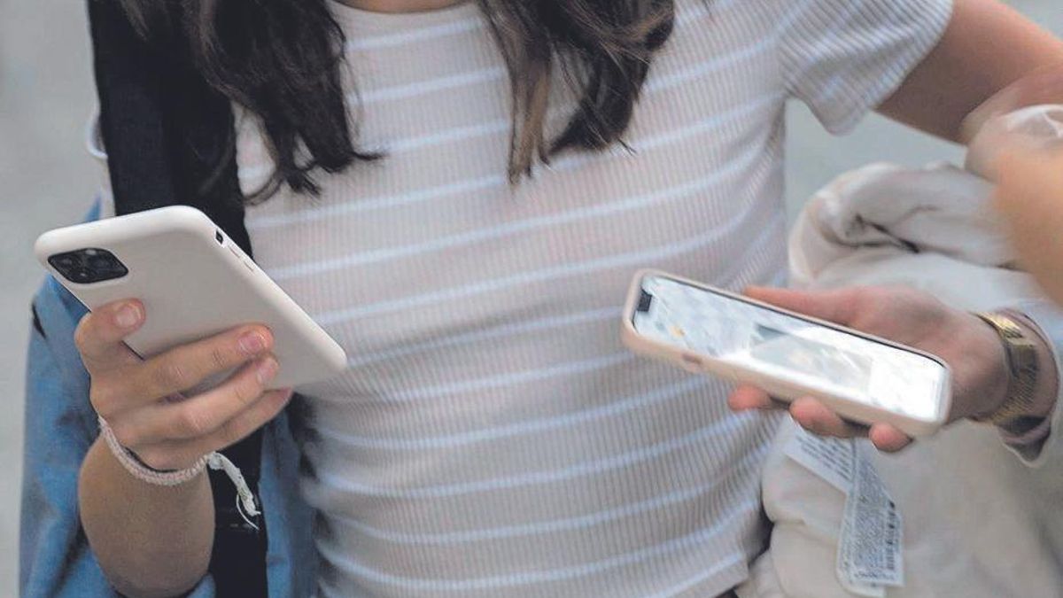 What is cyberchondria? Searching for medical information on the web worries psychologists