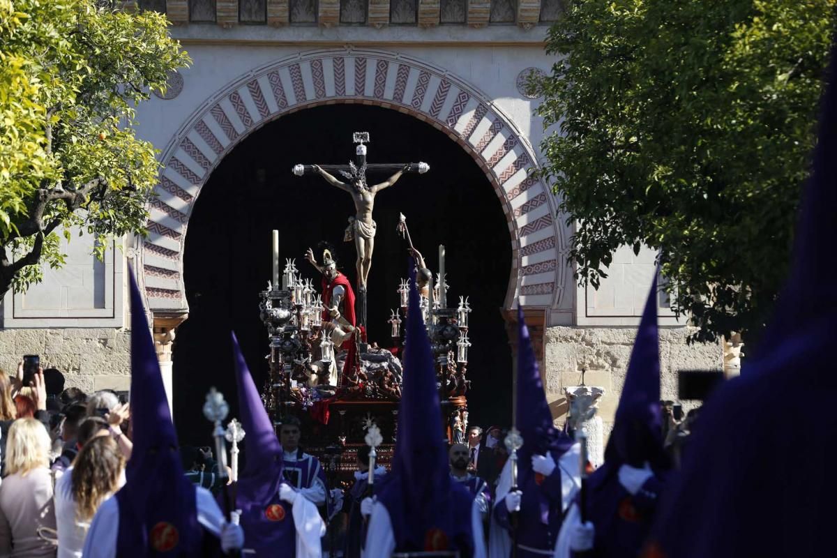 Histórica estación de penitencia de la hermandad de la Agonía