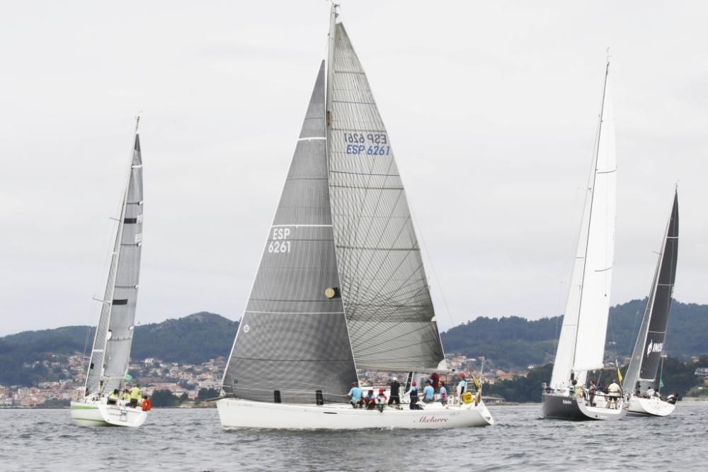 Las imágenes de la salida de la regata Rías Baixas