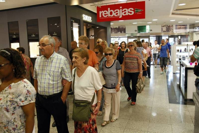 Fotogalería: Inicio de las rebajas en Zaragoza