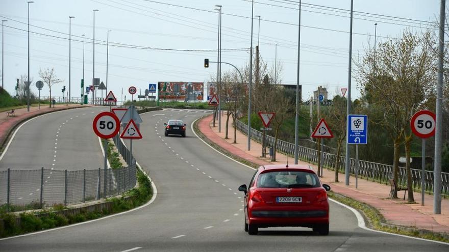 Los límites de velocidad bajarán en casi todas las vías de Plasencia desde abril