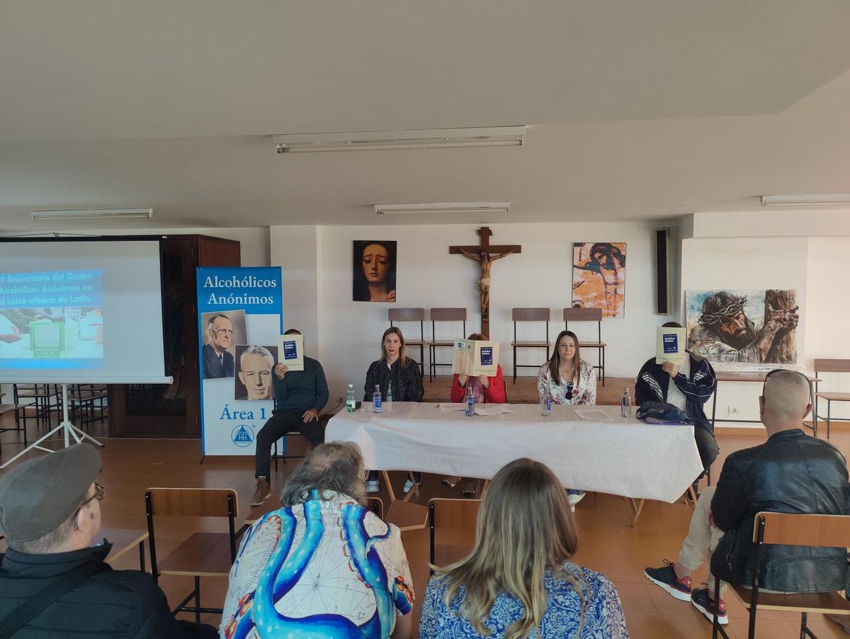 Reunión del 18º aniversario de Alcohólicos Anónimos en Lalín.