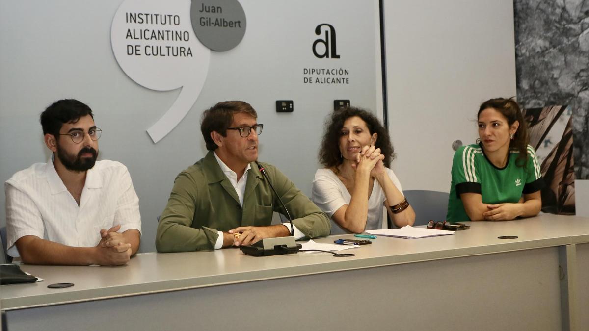 Eugenio Mataix, Juan de Dios Navarro, Cristina Martínez y Paula Serrano