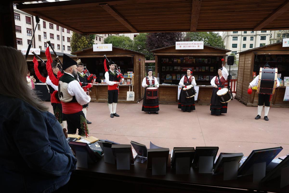 Inauguración de la Feria del libro de Corvera Inauguración de la Feria del libro de Corvera