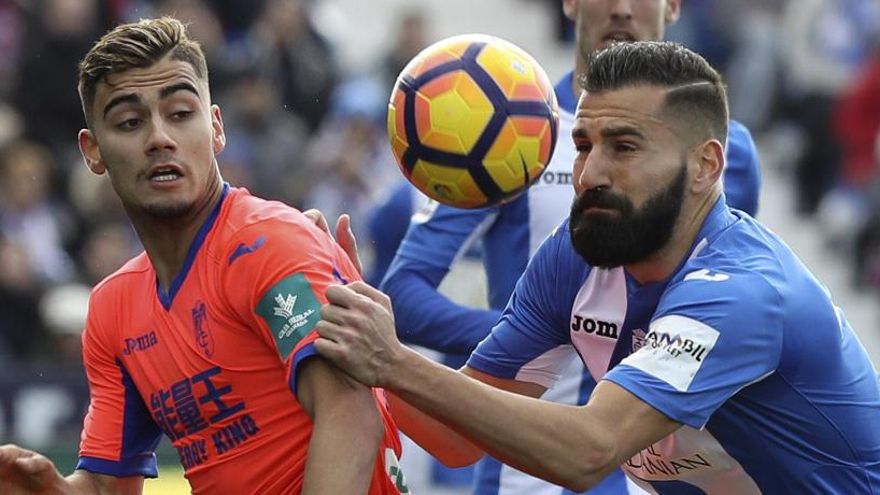 El Leganés se aleja del descenso tras ganar al Granada.