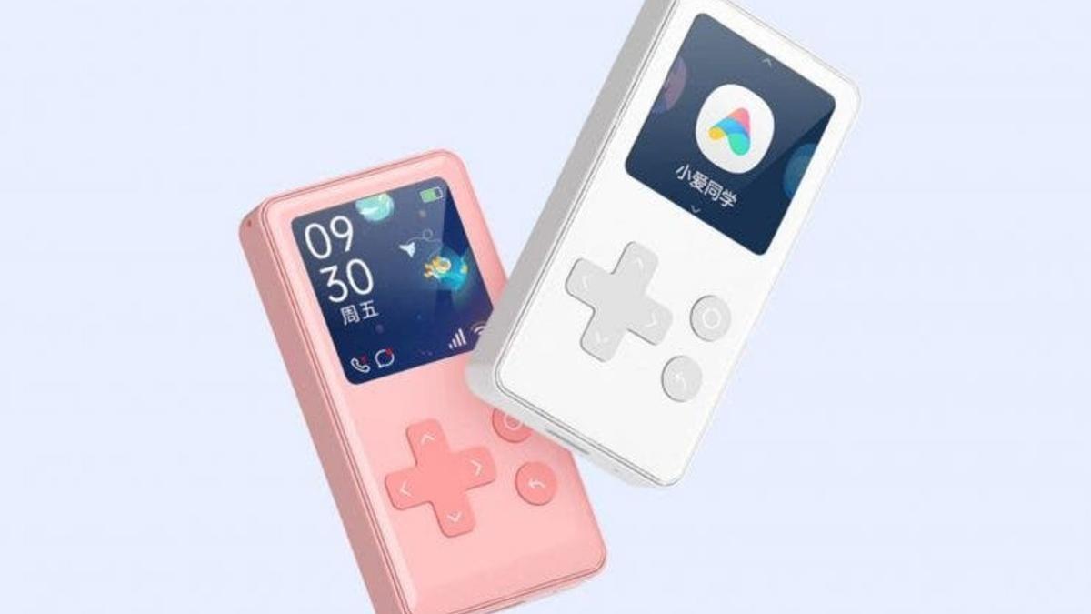 Así es el Xiaomi AI Ping Q: El móvil inspirado en la Game Boy