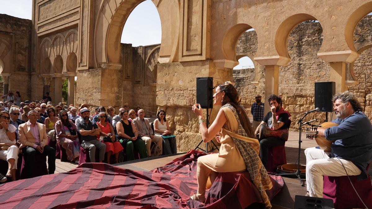 Un momento del espectáculo ‘El collar de Azahara: mil años de Ibn Hazm a Antonio Gala’, que se representará este agosto en 'Algarabía'