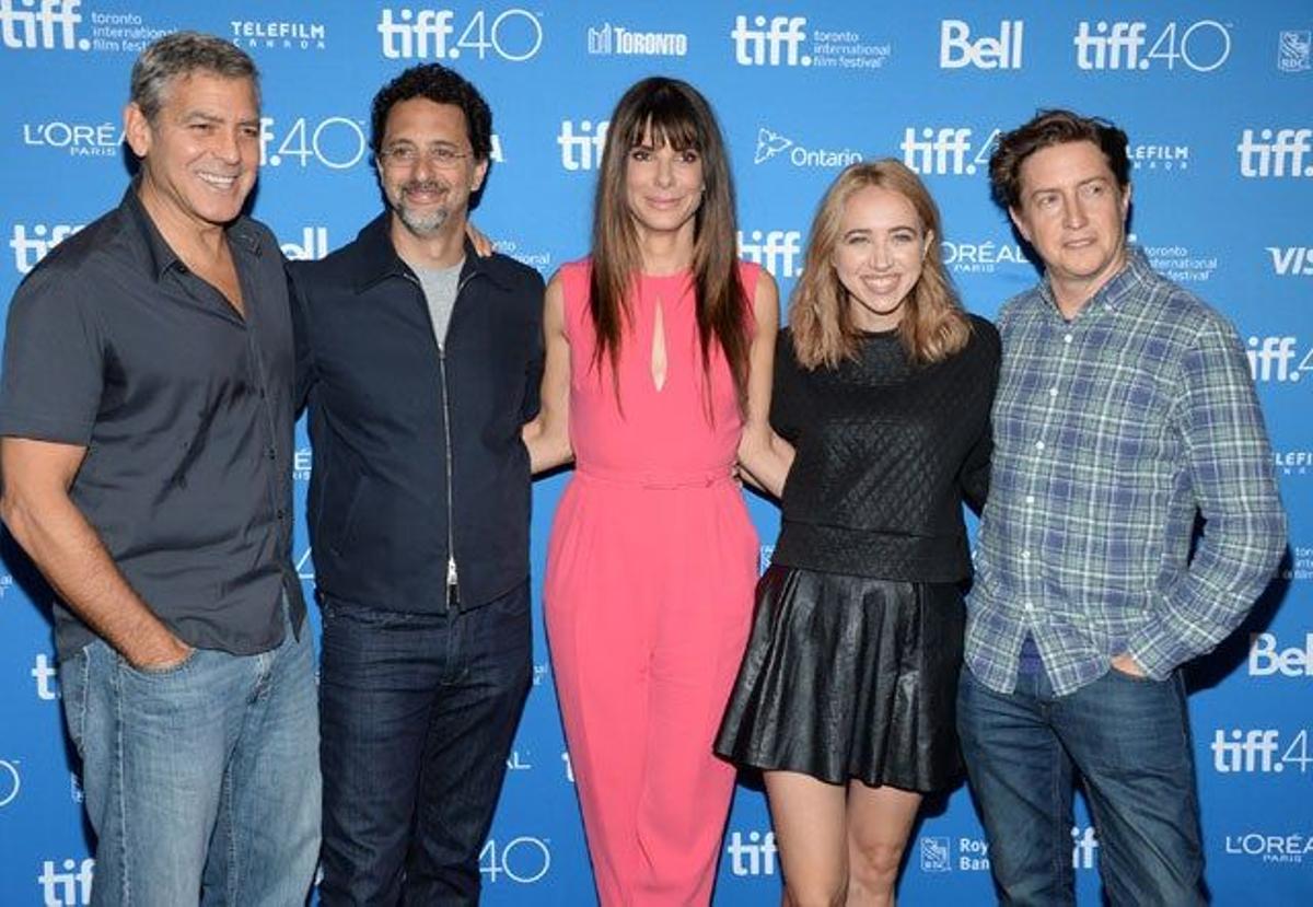 George Clooney, Grant Heslov, Sandra Bullock, Zoe Kazan y David Gordon Green en la presentación de 'Our brand is crisis' en el TIFF 2015