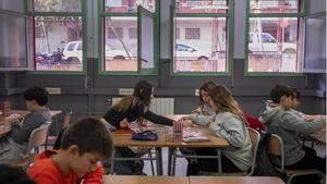 Salut mental a les aules: els experts advoquen perquè els alumnes coneguin casos en primera persona