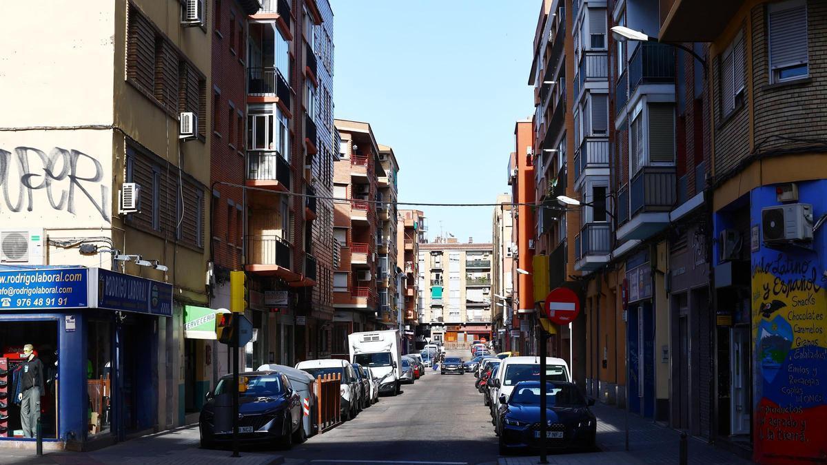 Sucesos Zaragoza | Recibe dos machetazos por negarse a una extorsión en Delicias