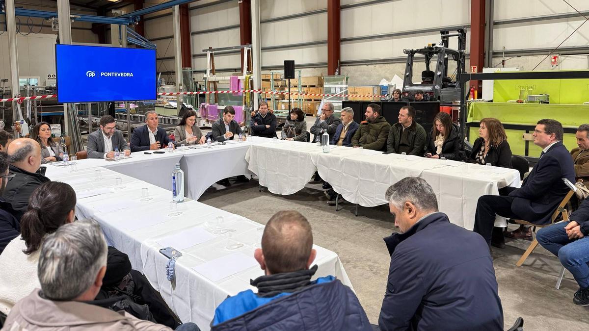 El PP de Pontevedra expone a los empresarios los proyectos de Xunta y ...