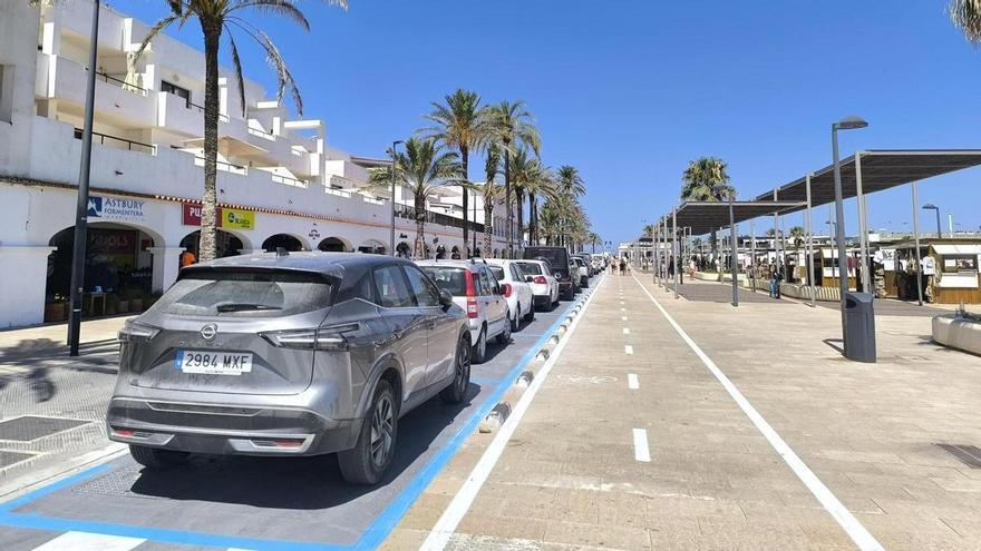 Una treintena de las 50 nuevas plazas de aparcamiento del puerto de la Savina de Formentera ya están en funcionamiento