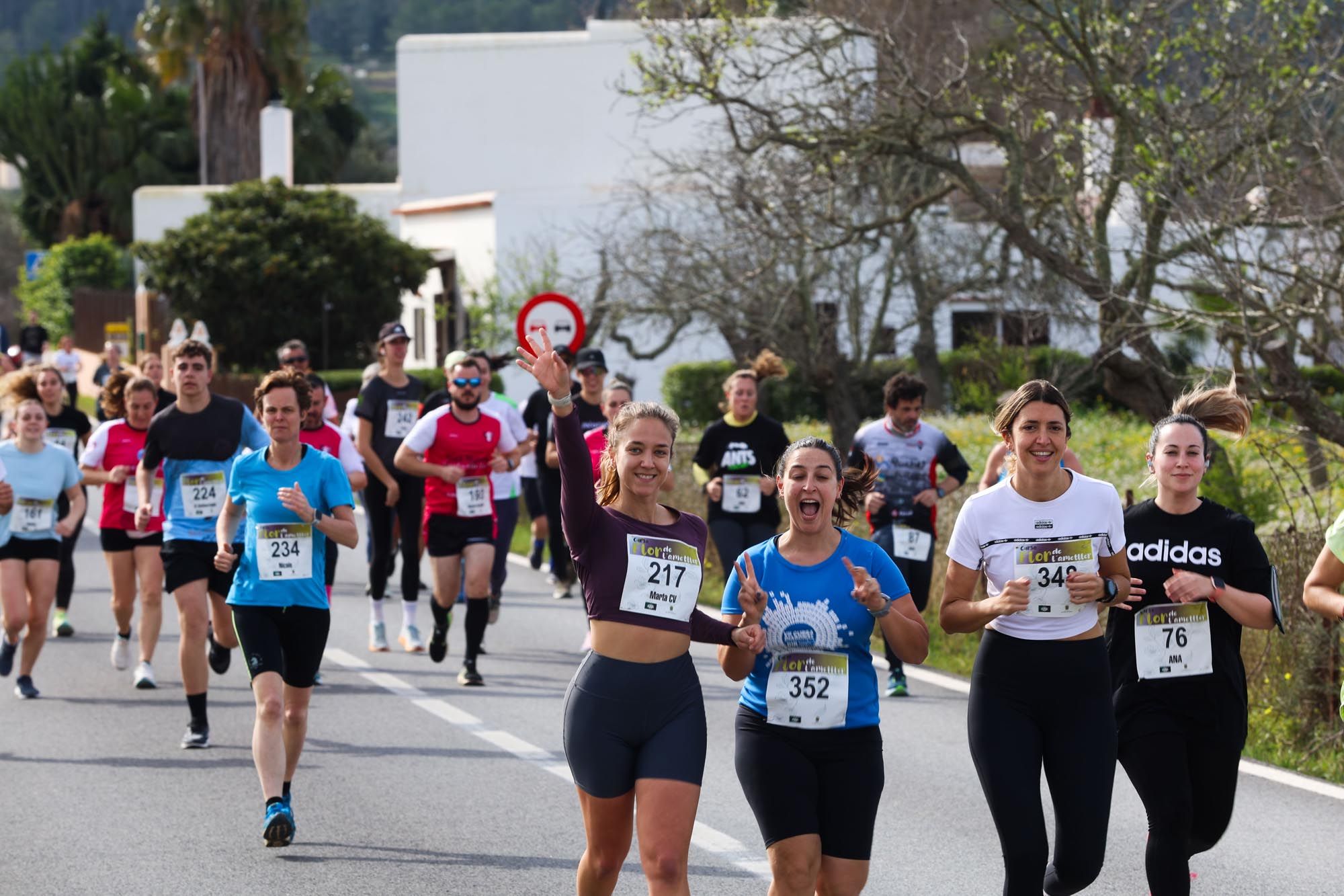 Todas las imágenes de la Cursa Flor d'Ametller en Santa Agnès de Corona