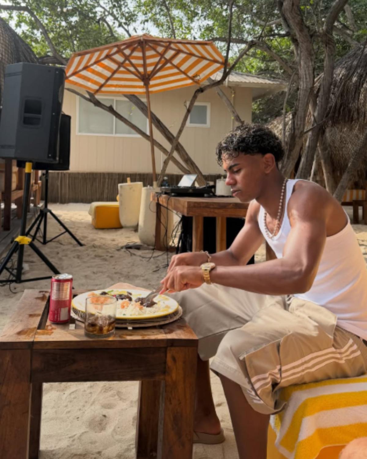 Lamine Yamal disfrutando de sus vacaciones como campeón del mundo